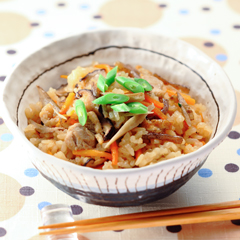 五目ごはん 五目ごはん｜スチコンレシピ きっちんぷらす｜ホシザキ株式会社